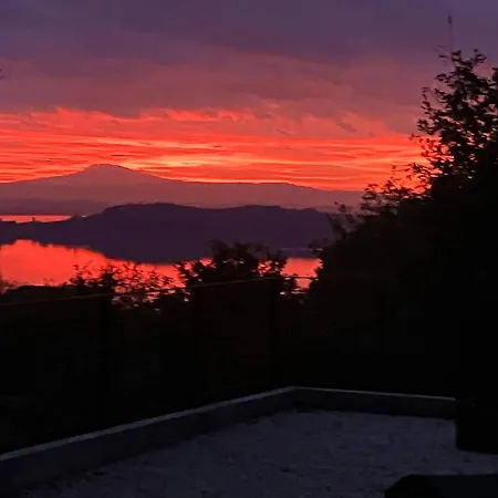 La Lucciola Lägenhet Monte del Lago